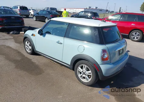 2012 Mini Cooper z USA, uszkodzony, nr VIN WMWSU3C51CT367317